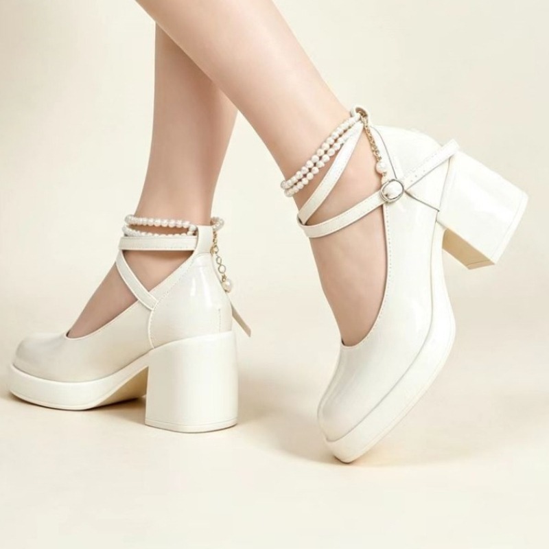 รองเท้าผู้หญิงสีพื้นสไตล์วินเท - Women'S Fashion Trends Spring 2026 บทวิจารณ์และราคา