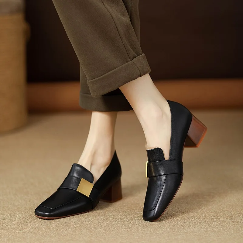 รองเท้าส้นหนาหัวเหลี่ยมสไตล์แม - Women Fashion Jeans บทวิจารณ์และราคา